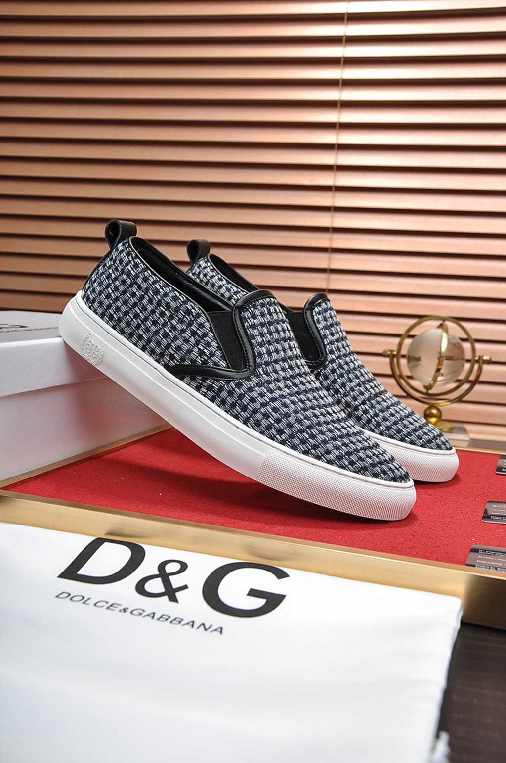 D*G sneaker